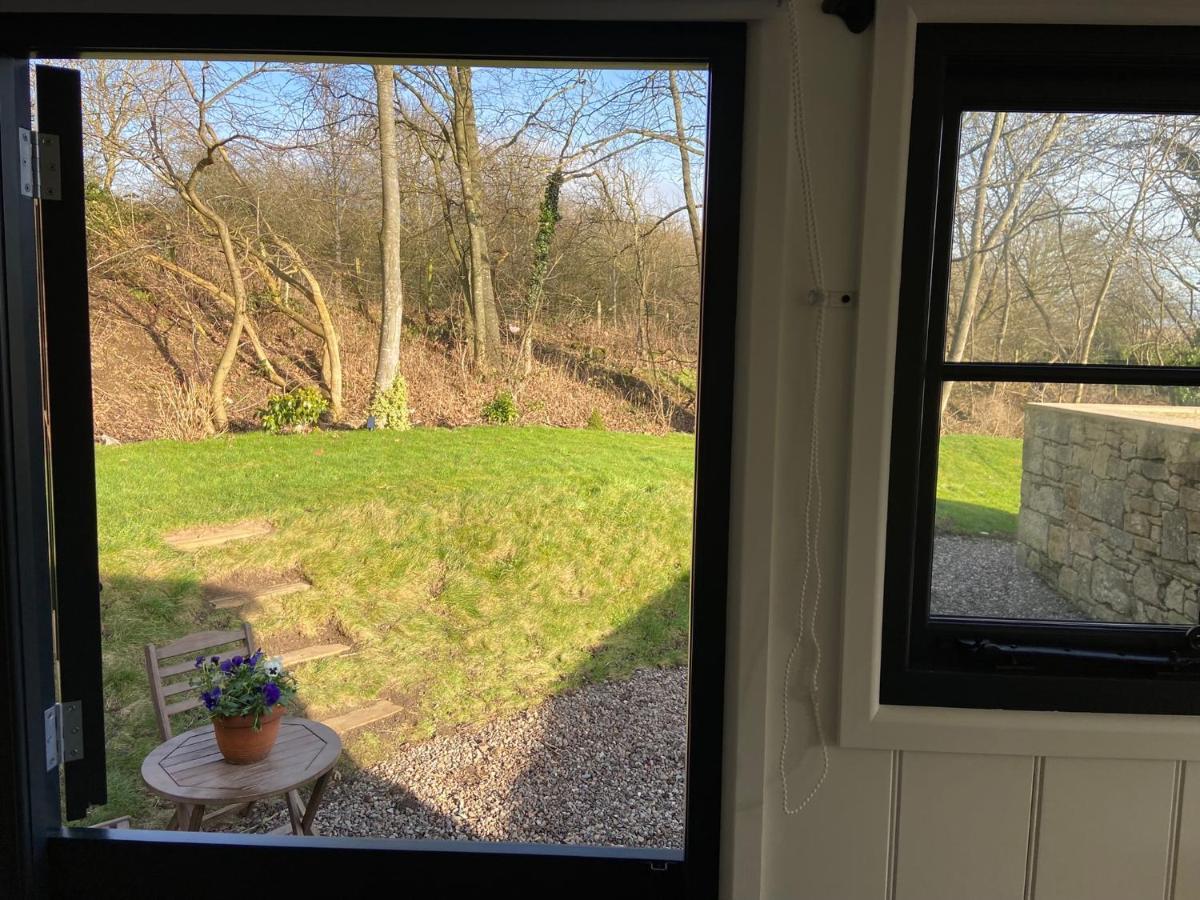 Peaceful Shepherd'S Hut In Beautiful Countryside. Линлитгоу Екстериор снимка
